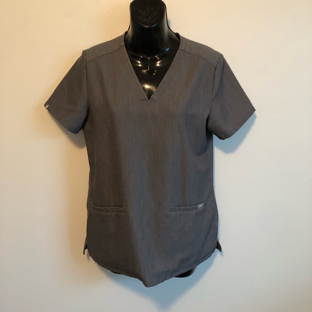 Figs Charcoal V-Neck Women's XS scrub top
